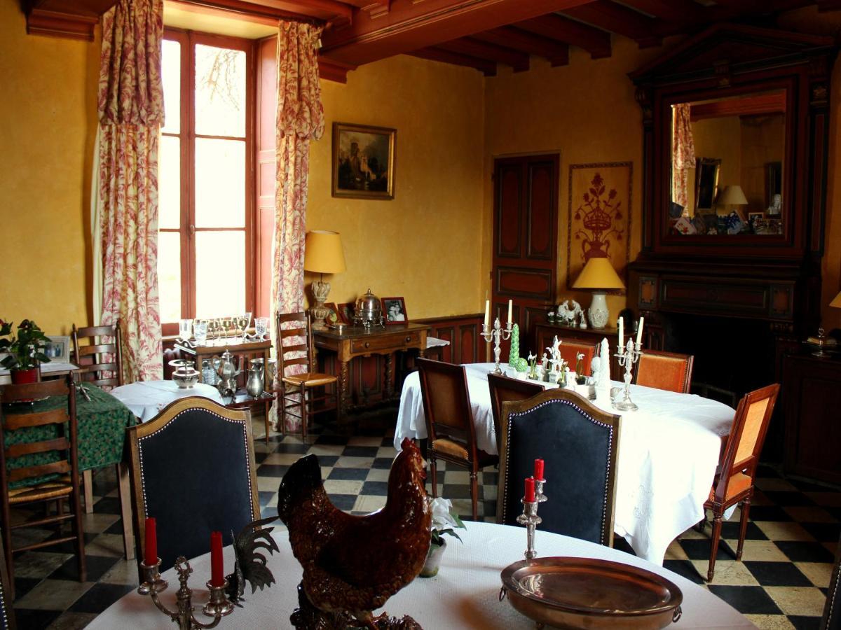 Chateau De Chambiers Durtal Esterno foto